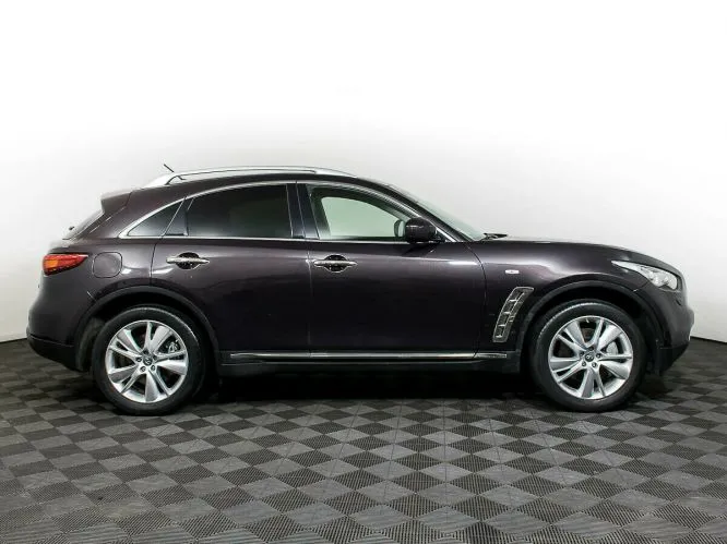 Infiniti