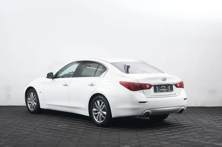 Infiniti